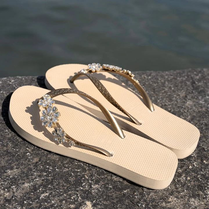 Chanclas by Simone Herrera "Celia" beige/Diamond