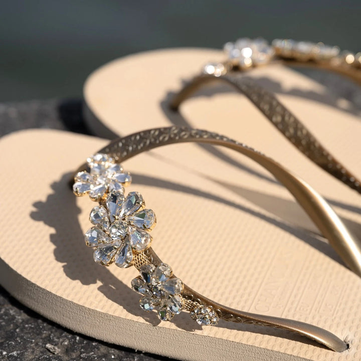 Chanclas by Simone Herrera "Celia" beige/Diamond