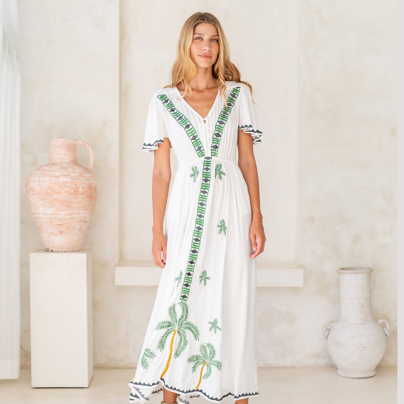 SALTY SKIN Noosa LONGDRESS 01-15 - white/Palms green